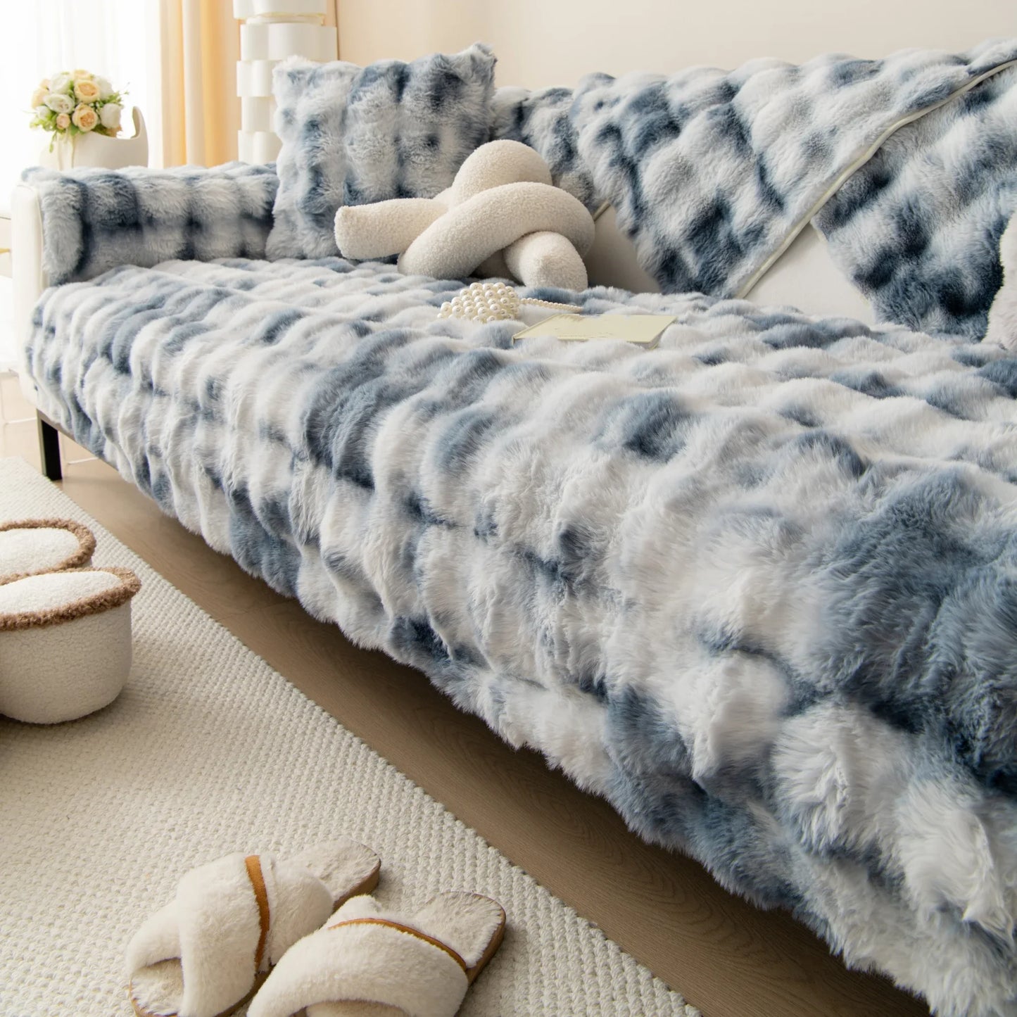 Velvet Couch Cover – Soft, Stylish, and Cat & Dog Proof Couch Throw Cover
